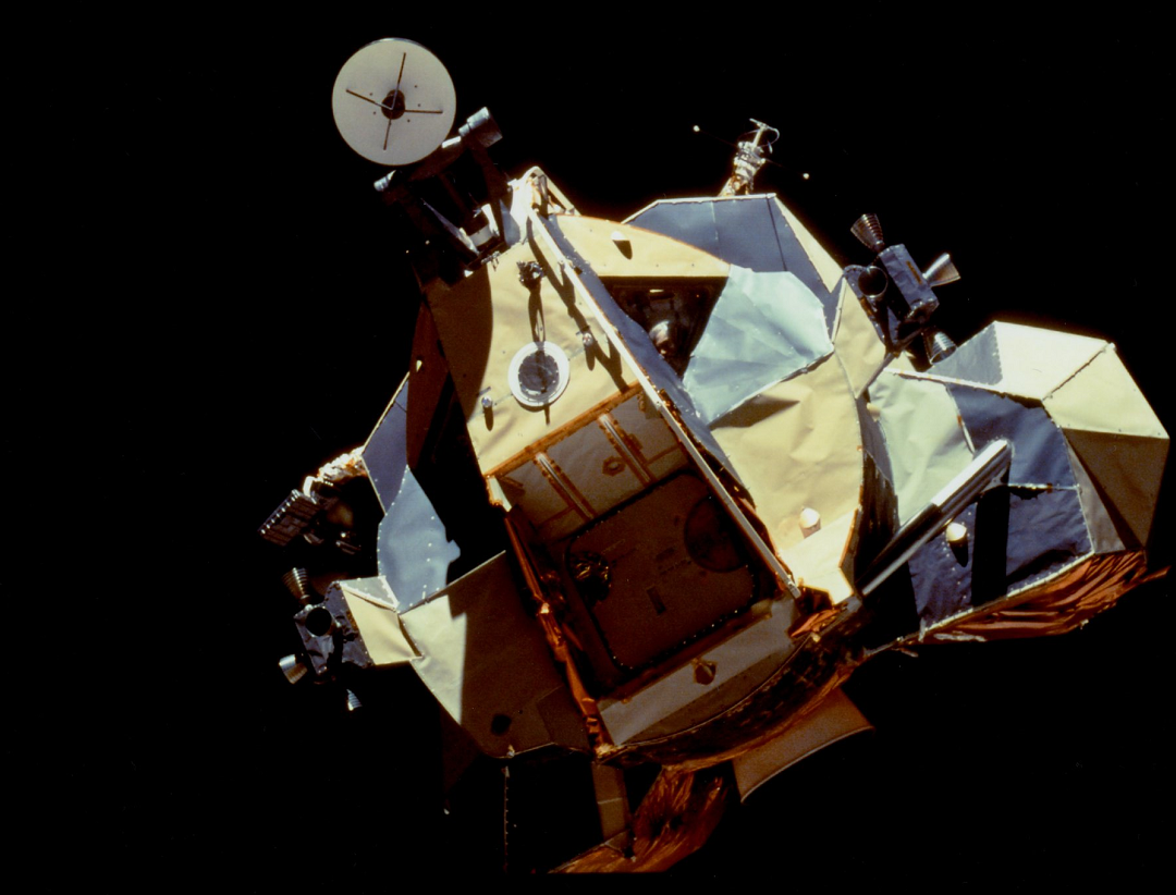 Apollos månelanderabusrditeter og merkeligheter 1/33